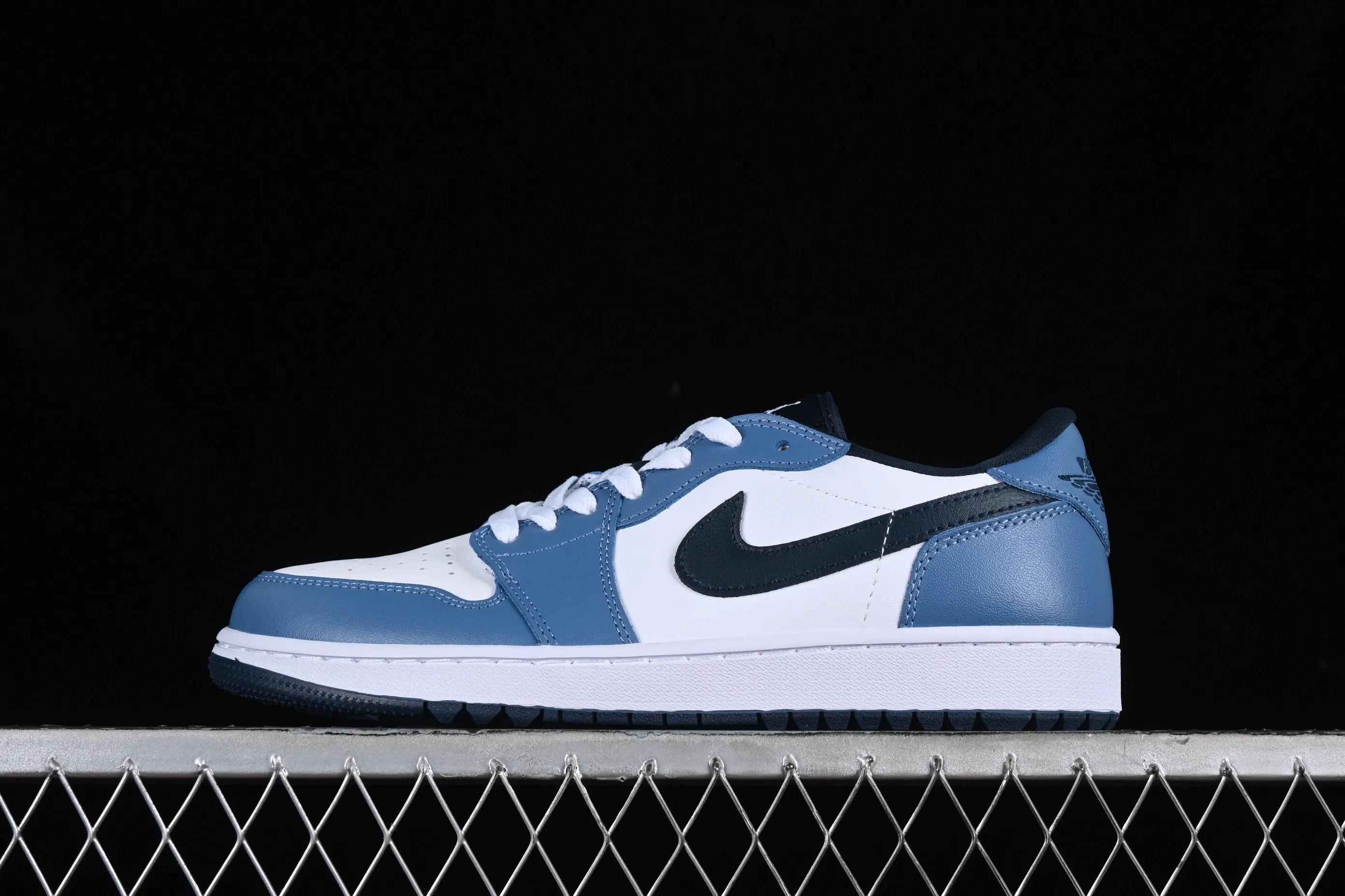 All categories Air Jordan Jordan series basketball shoes Air Jordan 1 Low Z version Air Jordan 1 Low Golf AJ1 Joe 1 new golf version navy blue DD9315-115